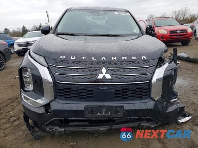 Piąte zdjęcie samochodu w środku: 2024 MITSUBISHI OUTLANDER SE VIN:JA4T5VA98RZ035428 - miniatura