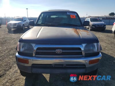 Piąte zdjęcie samochodu w środku: 1996 TOYOTA 4RUNNER LIMITED VIN:JT3HN87R4T0026679 - miniatura