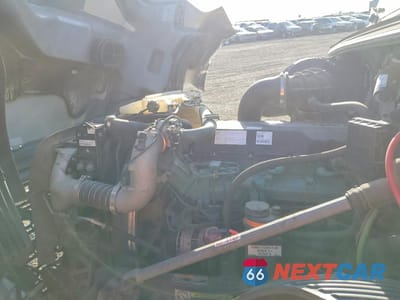 Zdjęcie 7 z 10 samochodu: 2023 VOLVO VN VNL VIN:4V4NC9EH3PN339501 - miniatura