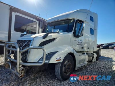 Drugie zdjęcie samochodu z przodu: 2023 VOLVO VNL SEMI TRUCK VIN:4V4NC9EH2PN339585 - miniatura
