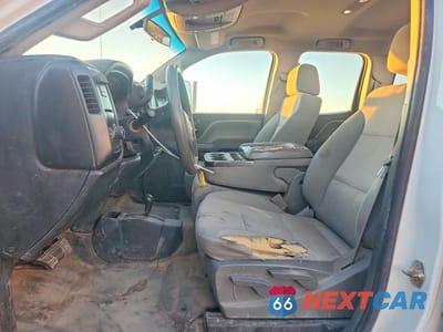 Zdjęcie 7 z 11 samochodu: 2016 GMC SIERRA K3500 VIN:1GD22VEG6GZ346903 - miniatura