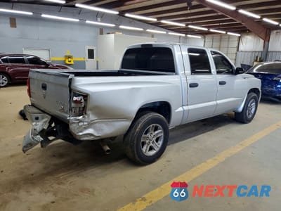 Trzecie zdjęcie samochodu z tyłu: 2011 DODGE DAKOTA SLT VIN:1D7RE3GK1BS606325 - miniatura