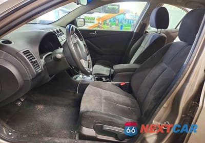 Zdjęcie 7 z 13 samochodu: 2007 NISSAN ALTIMA 2.5 VIN:1N4AL21E47C159961 - miniatura
