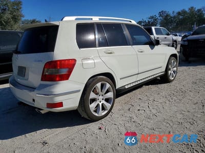 Trzecie zdjęcie samochodu z tyłu: 2010 MERCEDES-BENZ GLK 350 4MATIC VIN:WDCGG8HB3AF311512 - miniatura