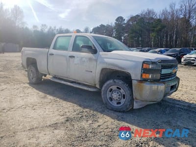 Czwarte zdjęcie samochodu z boku: 2017 CHEVROLET SILVERADO K2500 HEAVY DUTY VIN:1GC1KUEG2HF230918 - miniatura
