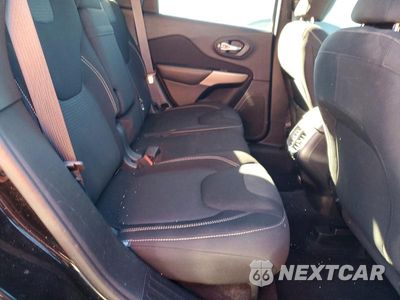 Zdjęcie 11 z 13 samochodu: 2017 JEEP CHEROKEE LATITUDE VIN:1C4PJLCB1HW613523 - miniatura