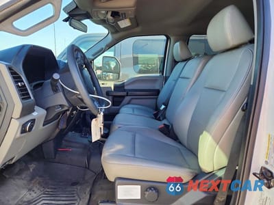 Zdjęcie 7 z 11 samochodu: 2022 FORD F350 VIN:1FT7W3B64NEF59741 - miniatura