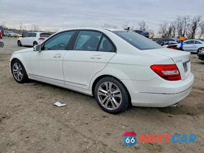 Drugie zdjęcie samochodu z przodu: 2012 MERCEDES-BENZ C 300 4MATIC VIN:WDDGF8BB2CA633114 - miniatura