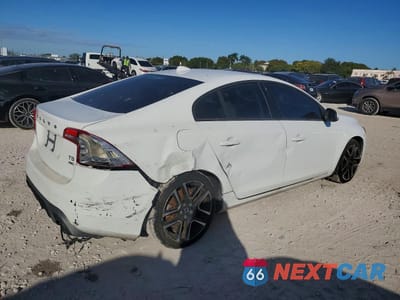 Trzecie zdjęcie samochodu z tyłu: 2017 VOLVO S60 DYNAMIC VIN:YV140MTL6H2439096 - miniatura