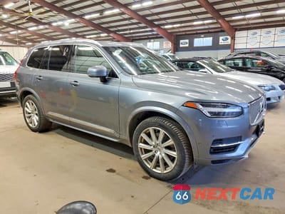 Czwarte zdjęcie samochodu z boku: 2016 VOLVO XC90 T8 VIN:YV4BC0PL1G1091118 - miniatura