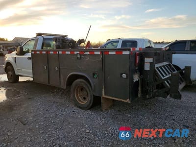 Drugie zdjęcie samochodu z przodu: 2018 FORD F350 SUPER DUTY UTILITY / SERVICE TRUCK VIN:1FDRF3GT2JEB85434 - miniatura