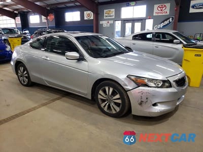 Czwarte zdjęcie samochodu z boku: 2010 HONDA ACCORD EXL VIN:1HGCS1B89AA011530 - miniatura