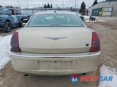 Zdjęcie 6 z 12 samochodu: 2006 CHRYSLER 300C VIN:2C3LA63H06H244562 - miniatura