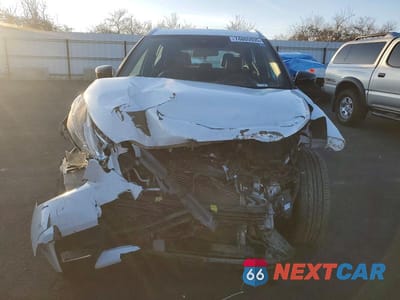 Piąte zdjęcie samochodu w środku: 2020 NISSAN KICKS SR VIN:3N1CP5DV2LL484968 - miniatura