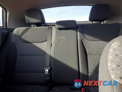 Zdjęcie 10 z 12 samochodu: 2018 HYUNDAI IONIQ BLUE VIN:KMHC65LC1JU102816 - miniatura