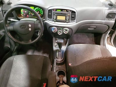 Zdjęcie 8 z 12 samochodu: 2009 HYUNDAI ACCENT SE VIN:KMHCN36C49U129118 - miniatura