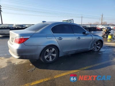 Trzecie zdjęcie samochodu z tyłu: 2006 BMW 530 I VIN:WBANE73556CM35253 - miniatura