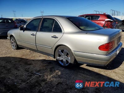 Drugie zdjęcie samochodu z przodu: 1996 MERCEDES-BENZ E 320 VIN:WDBJF55FXTJ010822 - miniatura