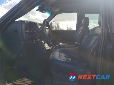 Zdjęcie 7 z 14 samochodu: 2002 CHEVROLET SILVERADO K2500 HEAVY DUTY VIN:1GCHK29142E110589 - miniatura
