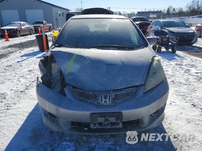 Piąte zdjęcie samochodu w środku: 2010 HONDA FIT SPORT VIN:JHMGE8H44AC012950 - miniatura