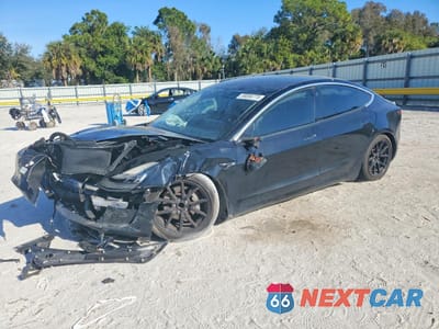 2019 TESLA MODEL 3 5YJ3E1EA7KF397801 - główne zdjęcie licytacji z USA - miniatura