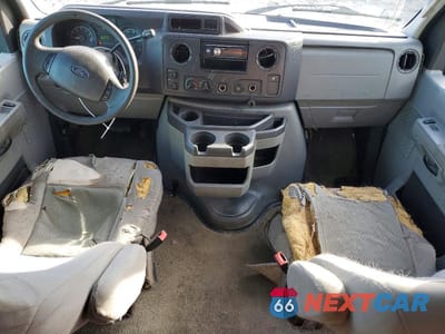 Zdjęcie 8 z 12 samochodu: 2012 FORD ECONOLINE E350 SUPER DUTY WAGON VIN:1FBSS3BL0CDA17801 - miniatura
