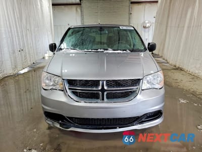 Piąte zdjęcie samochodu w środku: 2019 DODGE GRAND CARAVAN SE VIN:2C4RDGBG5KR805287 - miniatura