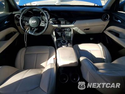 Zdjęcie 8 z 13 samochodu: 2020 ALFA ROMEO STELVIO VIN:ZASPAJAN4L7C75675 - miniatura