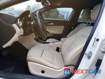 Zdjęcie 7 z 11 samochodu: 2017 MERCEDES-BENZ GLA 250 VIN:WDCTG4EB4HJ327124 - miniatura