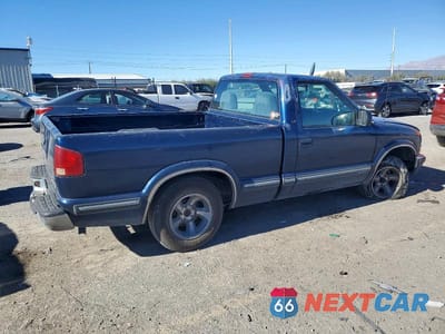 Trzecie zdjęcie samochodu z tyłu: 1999 CHEVROLET S 10 VIN:1GCCS1443XK187551 - miniatura