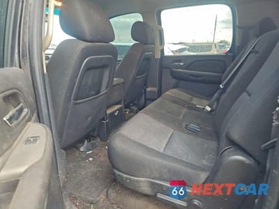 Zdjęcie 6 z 12 samochodu: 2010 CHEVROLET SUBURBAN K1500 LS VIN:1GNUKHE31AR225576 - miniatura