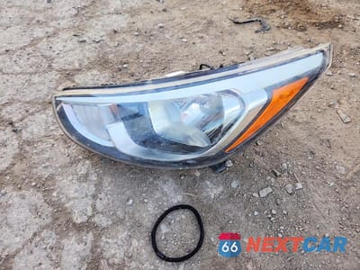 Zdjęcie 12 z 12 samochodu: 2017 HYUNDAI ACCENT SE VIN:KMHCT4AE6HU193213 - miniatura