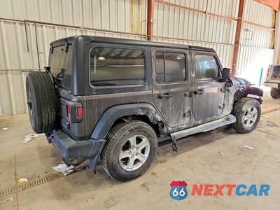 Trzecie zdjęcie samochodu z tyłu: 2019 JEEP WRANGLER UNLIMITED SPORT VIN:1C4HJXDGXKW641432 - miniatura