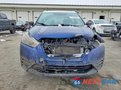 Piąte zdjęcie samochodu w środku: 2019 NISSAN KICKS S VIN:3N1CP5CU4KL532414 - miniatura