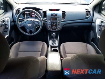 Zdjęcie 8 z 11 samochodu: 2013 KIA FORTE EX VIN:KNAFU4A23D5695456 - miniatura