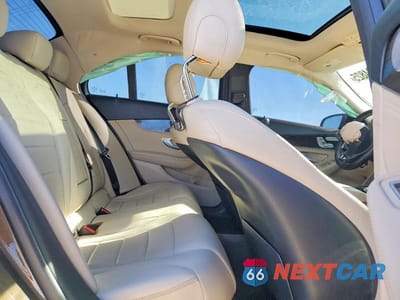 Zdjęcie 10 z 11 samochodu: 2016 MERCEDES-BENZ C 300 4MATIC VIN:55SWF4KB2GU117006 - miniatura