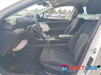 Zdjęcie 7 z 11 samochodu: 2025 KIA K5 LXS VIN:KNAG24J70S5286494 - miniatura