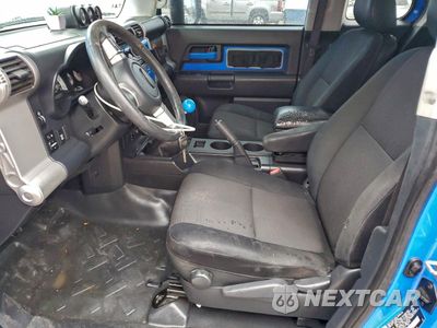 Zdjęcie 7 z 14 samochodu: 2008 TOYOTA FJ CRUISER VIN:JTEBU11F78K053148 - miniatura