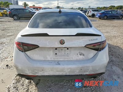 Zdjęcie 6 z 13 samochodu: 2024 ALFA ROMEO GIULIA TI VIN:ZARFAMBN4R7679997 - miniatura