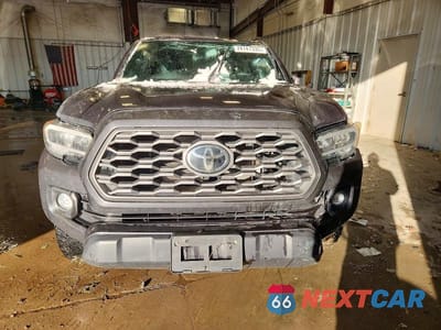 Piąte zdjęcie samochodu w środku: 2023 TOYOTA TACOMA TRD OFF-ROAD VIN:3TMCZ5AN6PM540809 - miniatura