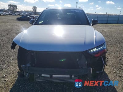 Piąte zdjęcie samochodu w środku: 2023 AUDI SQ5 PRESTIGE VIN:WA1C4AFY6P2147503 - miniatura
