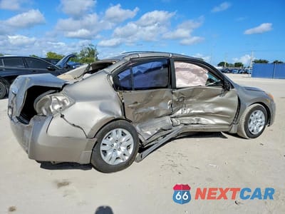 Trzecie zdjęcie samochodu z tyłu: 2012 NISSAN ALTIMA BASE VIN:1N4AL2AP2CN575071 - miniatura
