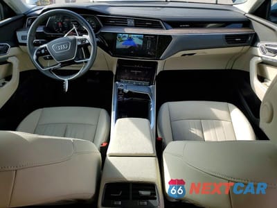 Zdjęcie 8 z 12 samochodu: 2024 AUDI Q8 E-TRON PREMIUM VIN:WA14AAGE5RB066660 - miniatura