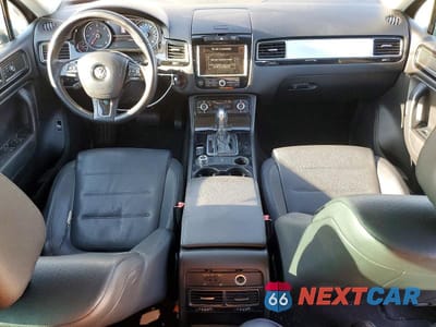 Zdjęcie 8 z 12 samochodu: 2011 VOLKSWAGEN TOUAREG V6 TDI VIN:WVGFK9BP3BD002898 - miniatura