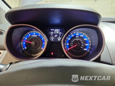 Zdjęcie 9 z 11 samochodu: 2013 HYUNDAI ELANTRA GLS VIN:KMHDH4AE7DU926997 - miniatura