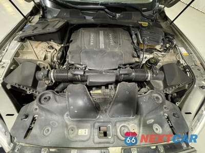 Zdjęcie 7 z 10 samochodu: 2011 JAGUAR XJ VIN:SAJWA1CB8BLV13204 - miniatura