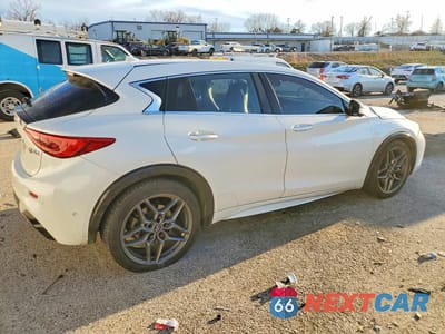 Trzecie zdjęcie samochodu z tyłu: 2017 INFINITI QX30 VIN:SJKCH5CP5HA028343 - miniatura