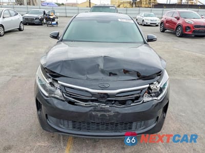 Piąte zdjęcie samochodu w środku: 2017 KIA OPTIMA HYBRID VIN:KNAGT4LCXH5008718 - miniatura