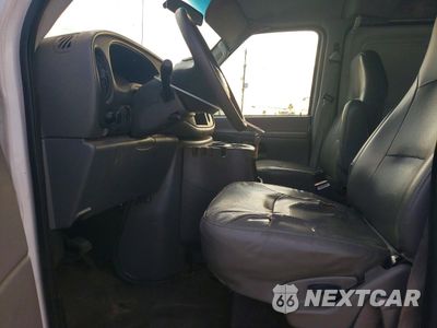 Zdjęcie 7 z 14 samochodu: 2003 FORD E250 DELIVERY VAN VIN:1FTNS24L33HA82909 - miniatura