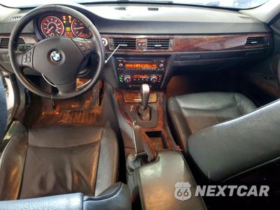 Zdjęcie 8 z 14 samochodu: 2008 BMW 328 XI VIN:WBAVC93558K035817 - miniatura